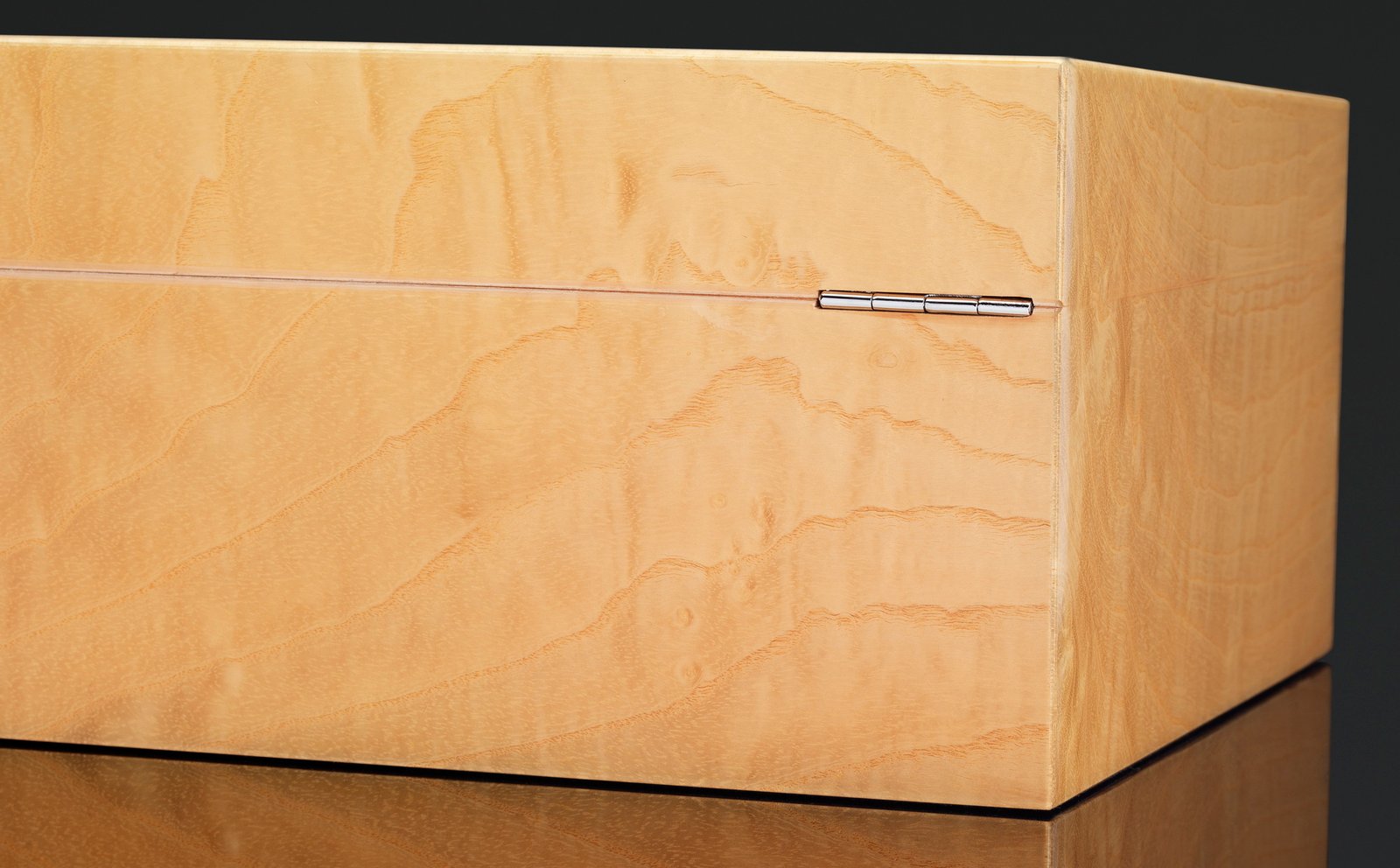 75 sticks Koi Fish humidor