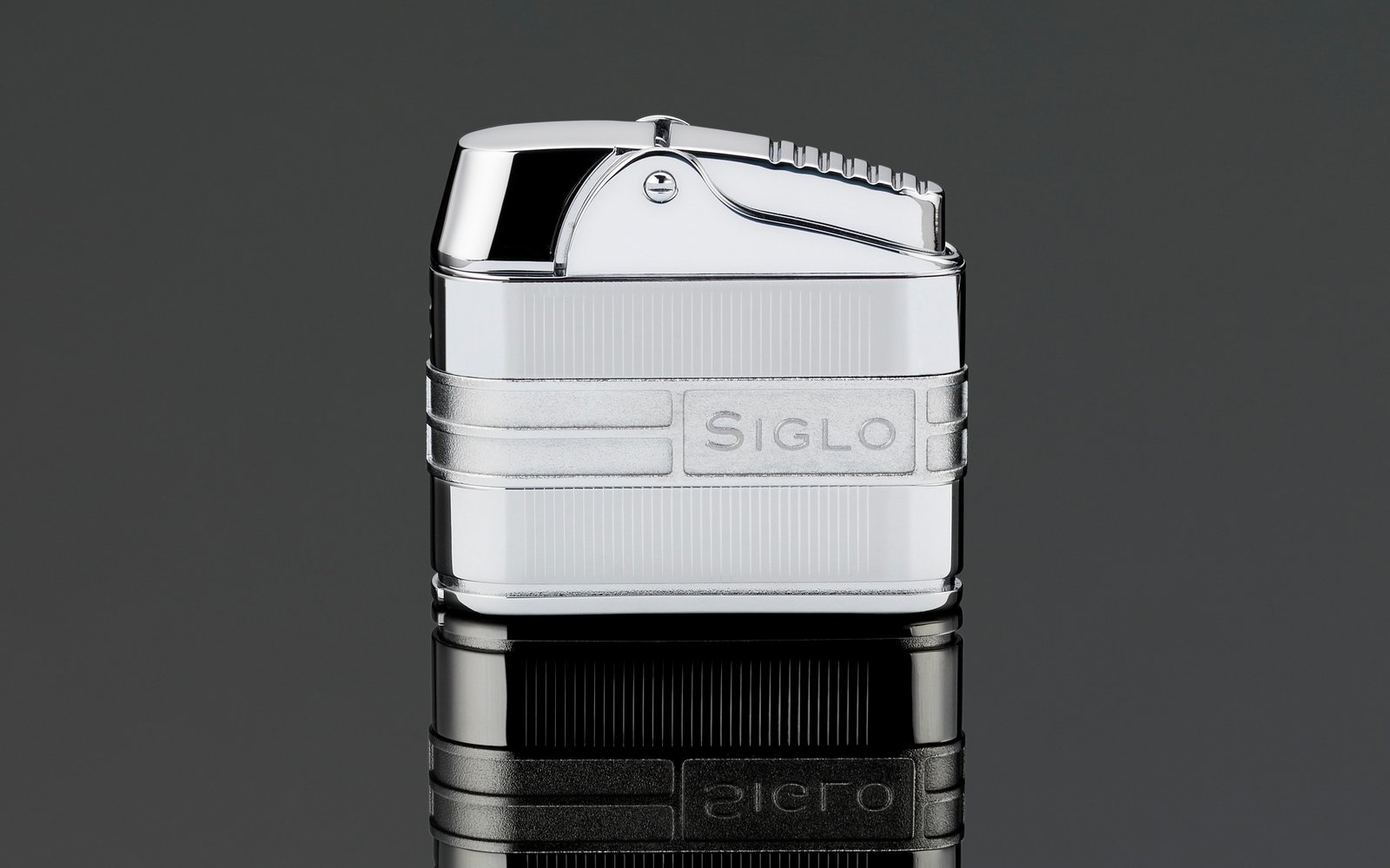 Chrome Stripes 